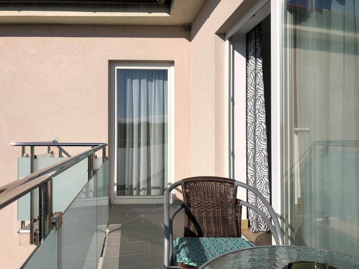 Apartmani I Sobe Ivancic1 Нови-Винодолски Экстерьер фото