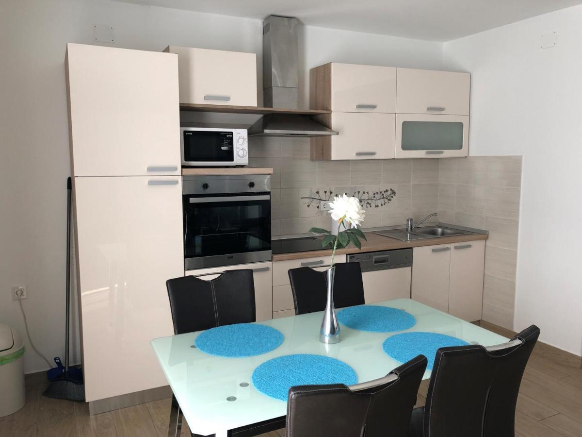 Apartmani I Sobe Ivancic1 Нови-Винодолски Экстерьер фото