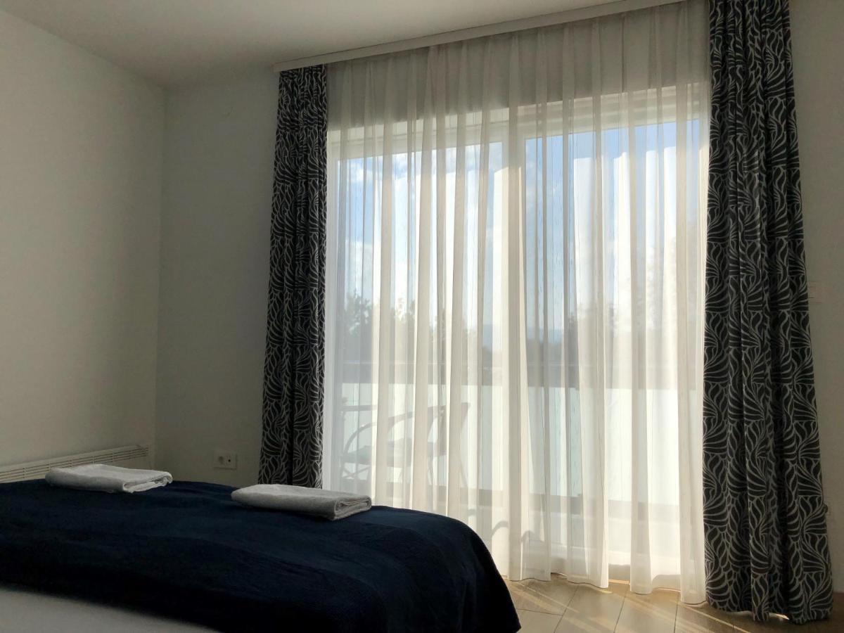 Apartmani I Sobe Ivancic1 Нови-Винодолски Экстерьер фото